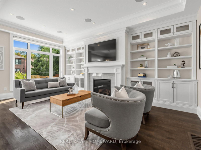553 Broadway Avenue