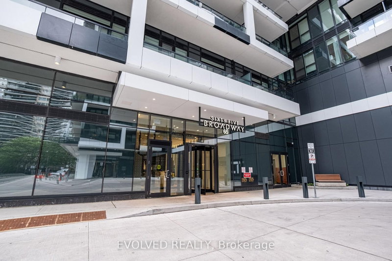 2810 - 65 Broadway Avenue