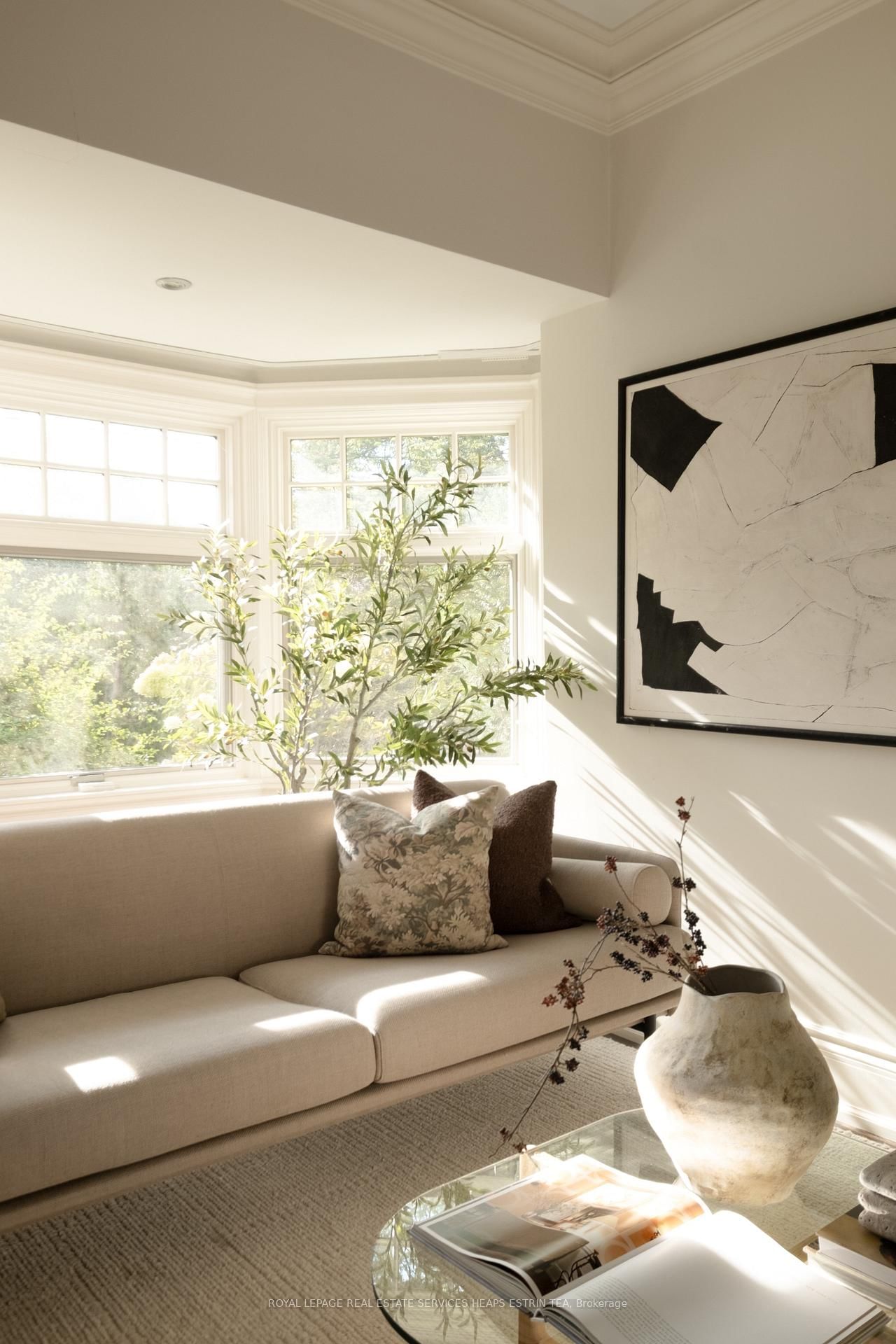 43 Maple Avenue • Toronto, ON photo 9