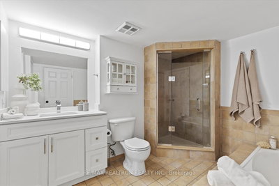 456 College Street • #512 • Toronto, ON photo 9