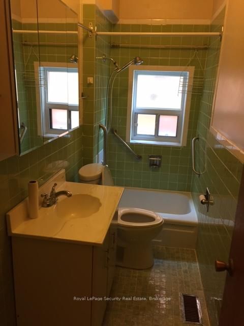 464 Euclid Avenue • Toronto, ON photo 9