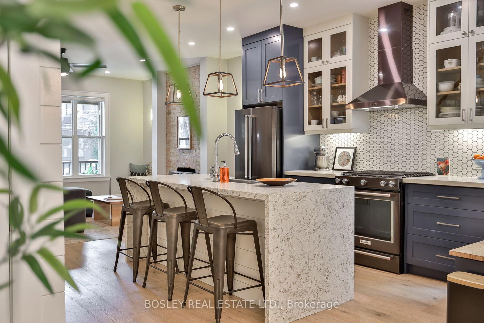 316 Brock Avenue • Toronto, ON photo 12