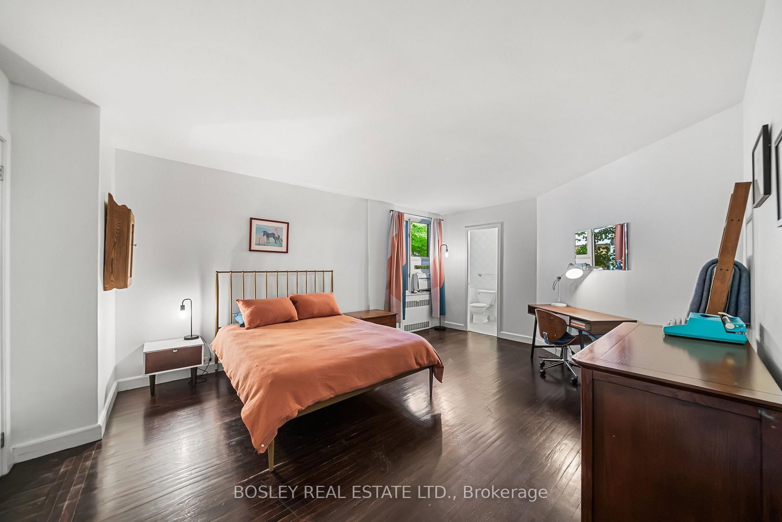 150 Farnham Avenue • #210 • Toronto, ON photo 18