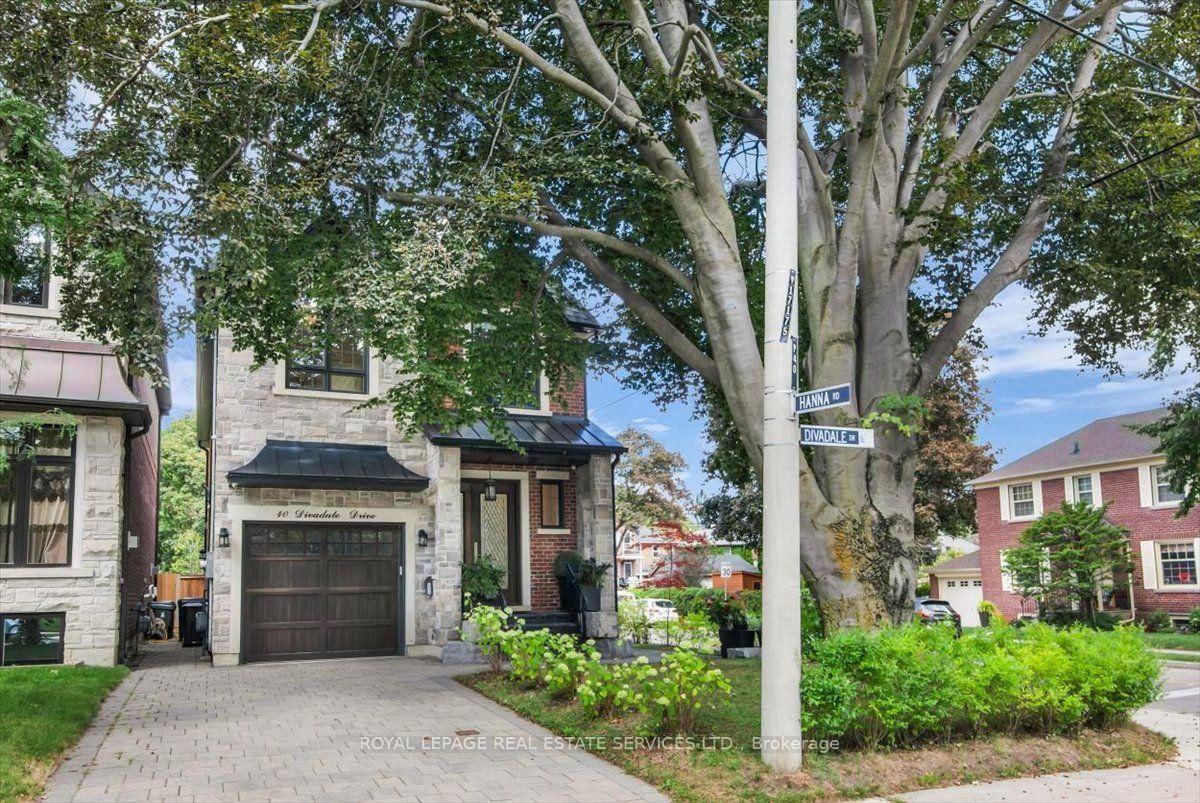 Property at 40 Divadale