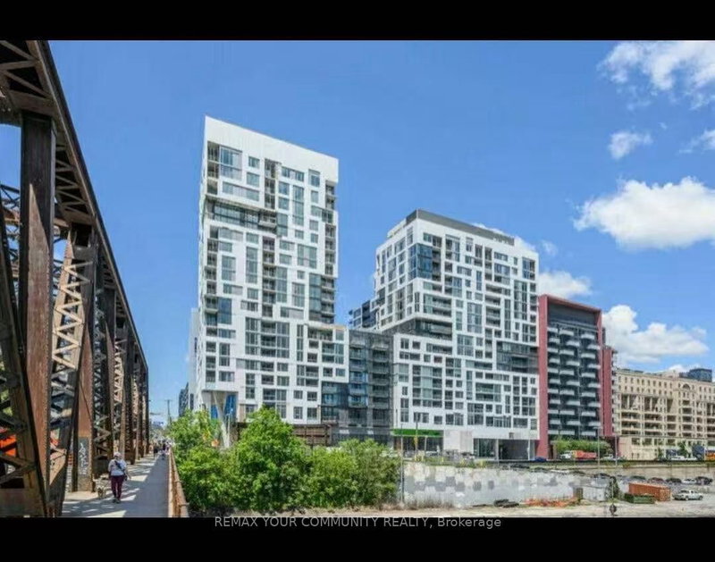 622E - 576 Front Street W