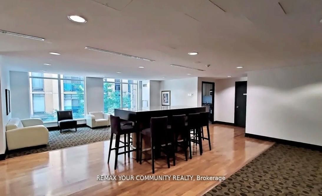 8 Scollard Street • #606 • Toronto, ON photo 28