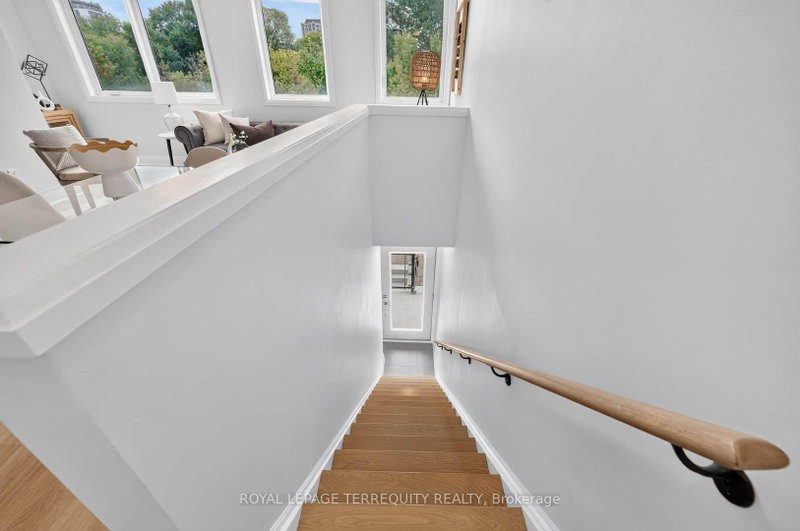 16 - 780 Sheppard Avenue E