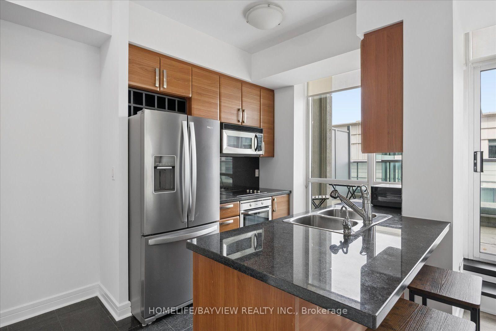 1 Avondale Avenue • #508 • Toronto, ON photo 5