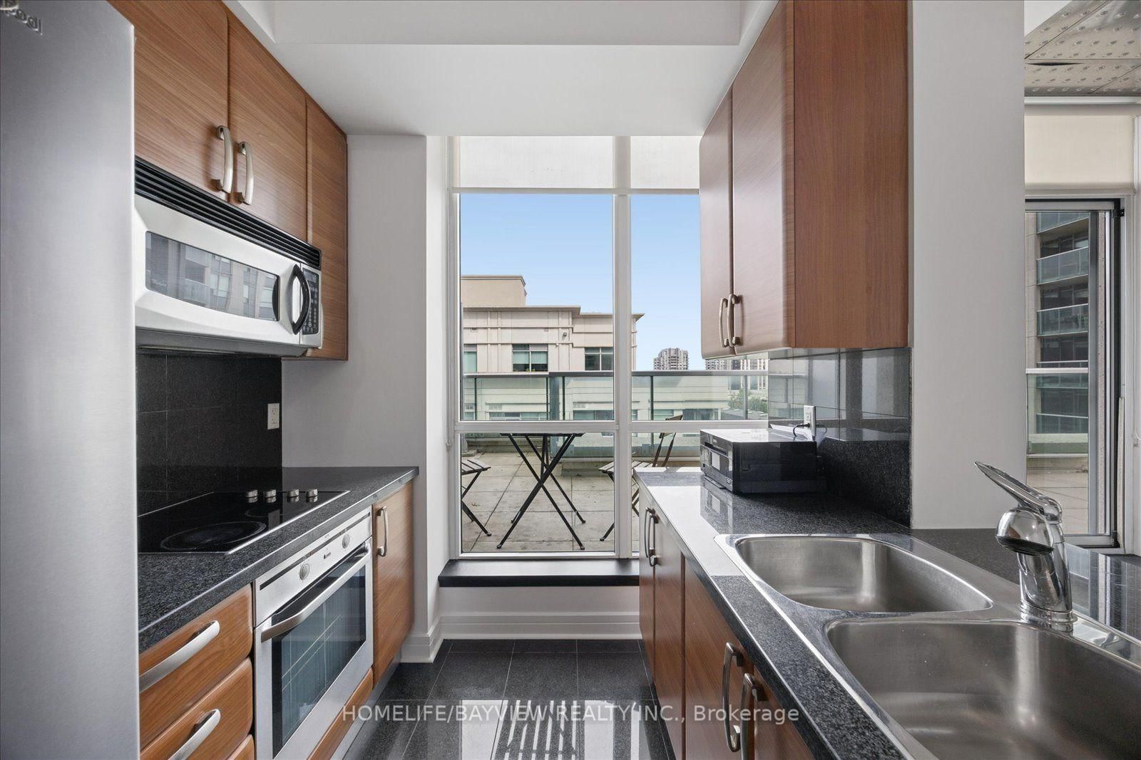 1 Avondale Avenue • #508 • Toronto, ON photo 8