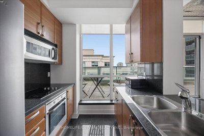 1 Avondale Avenue • #508 • Toronto, ON photo 8