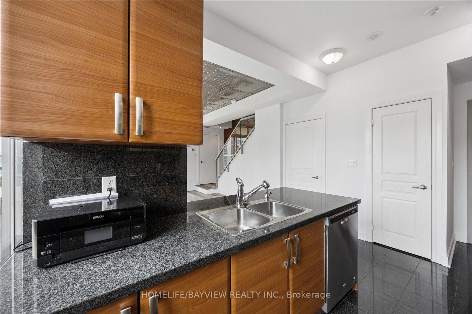 1 Avondale Avenue • #508 • Toronto, ON photo 9