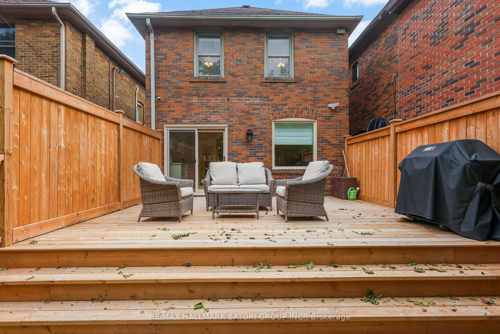 166 Old Orchard Grove • Toronto, ON photo 26