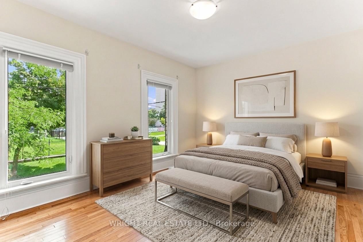 Townhouse for sale at 276 Robert Street, Toronto, Ontario, M5S 2K8 - University - MLS: C13754752