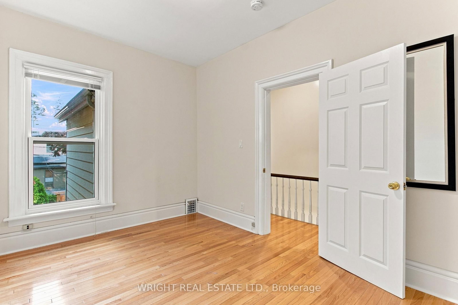 Townhouse for sale at 276 Robert Street, Toronto, Ontario, M5S 2K8 - University - MLS: C13754752