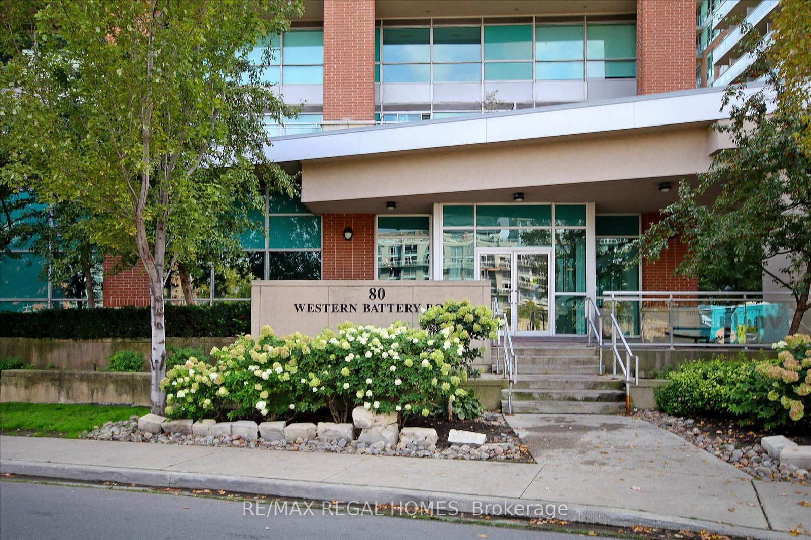 80 Western Battery Road • #2304 • Toronto, ON photo 28
