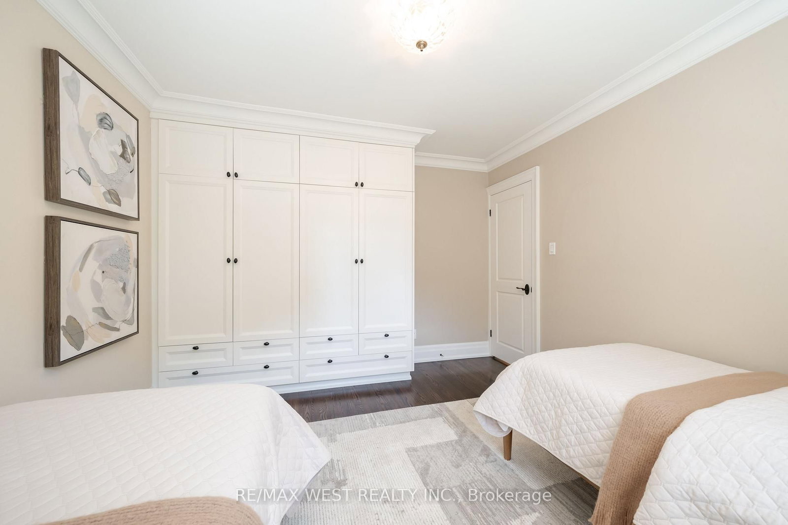 3 Castle Frank Road • Toronto, ON photo 10