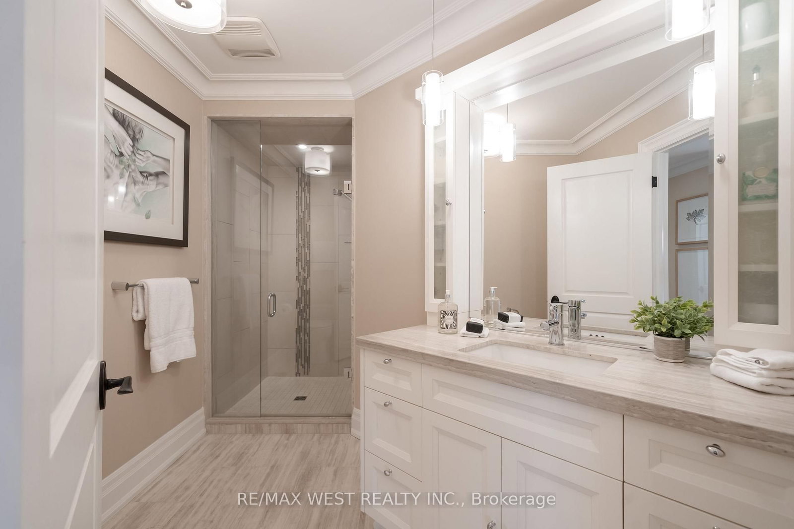 3 Castle Frank Road • Toronto, ON photo 11