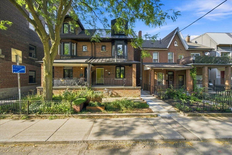 Lower - 134 Argyle Street