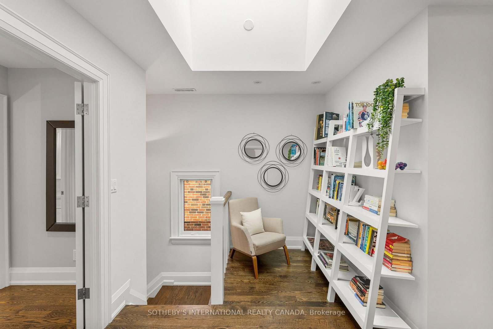 35 Belgrave Avenue • Toronto, ON photo 21