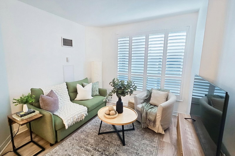 802 - 55 Bloor Street E