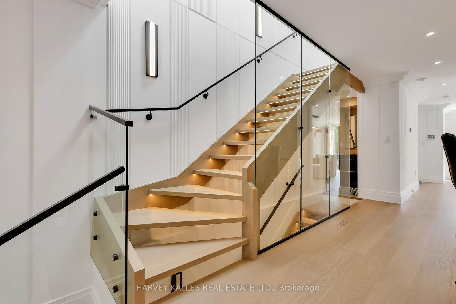 238 Melrose Avenue • Toronto, ON photo 21