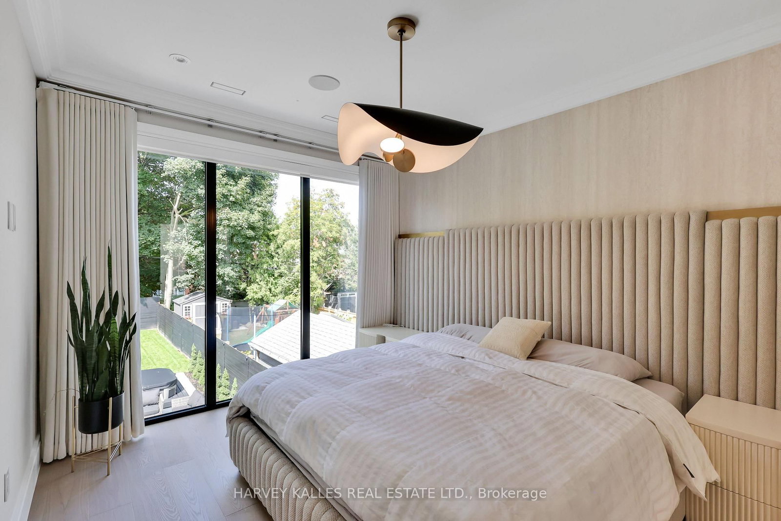 238 Melrose Avenue • Toronto, ON photo 24