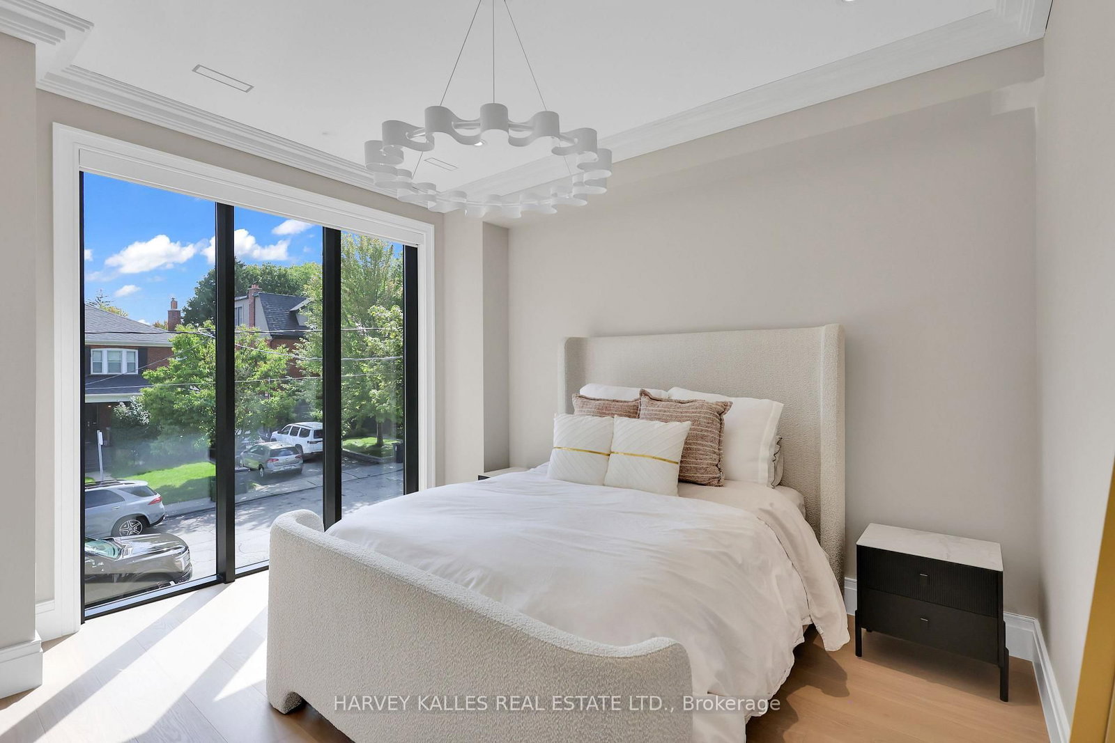 238 Melrose Avenue • Toronto, ON photo 31