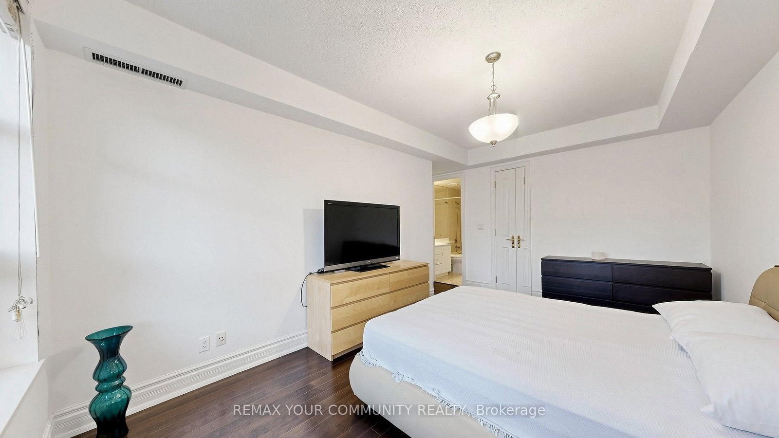 10 Old York Mills Road • #410 • Toronto, ON photo 30