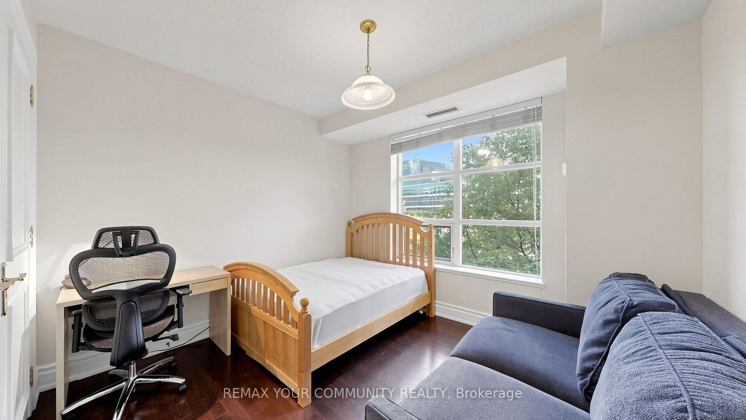 10 Old York Mills Road • #410 • Toronto, ON photo 33