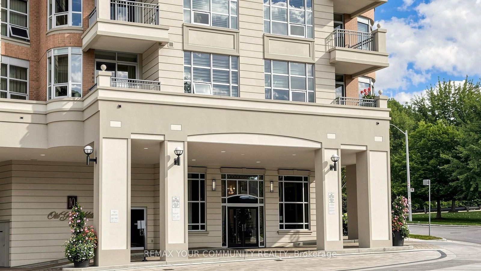 10 Old York Mills Road • #410 • Toronto, ON photo 4