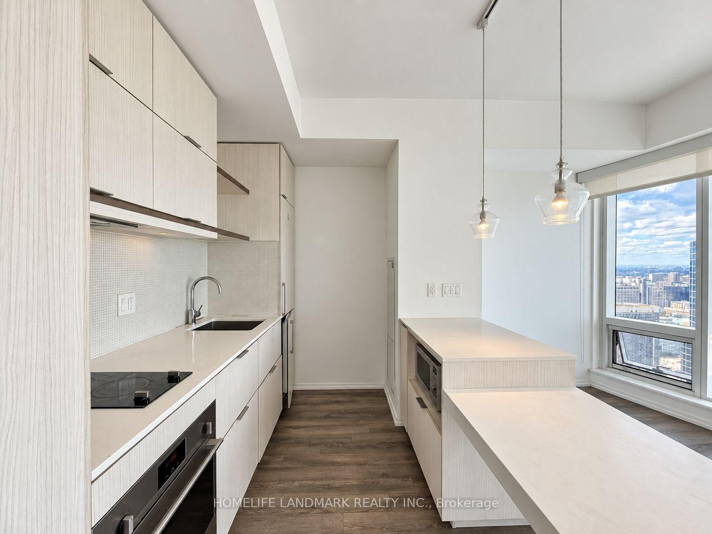 197 Yonge Street • #4213 • Toronto, ON photo 8