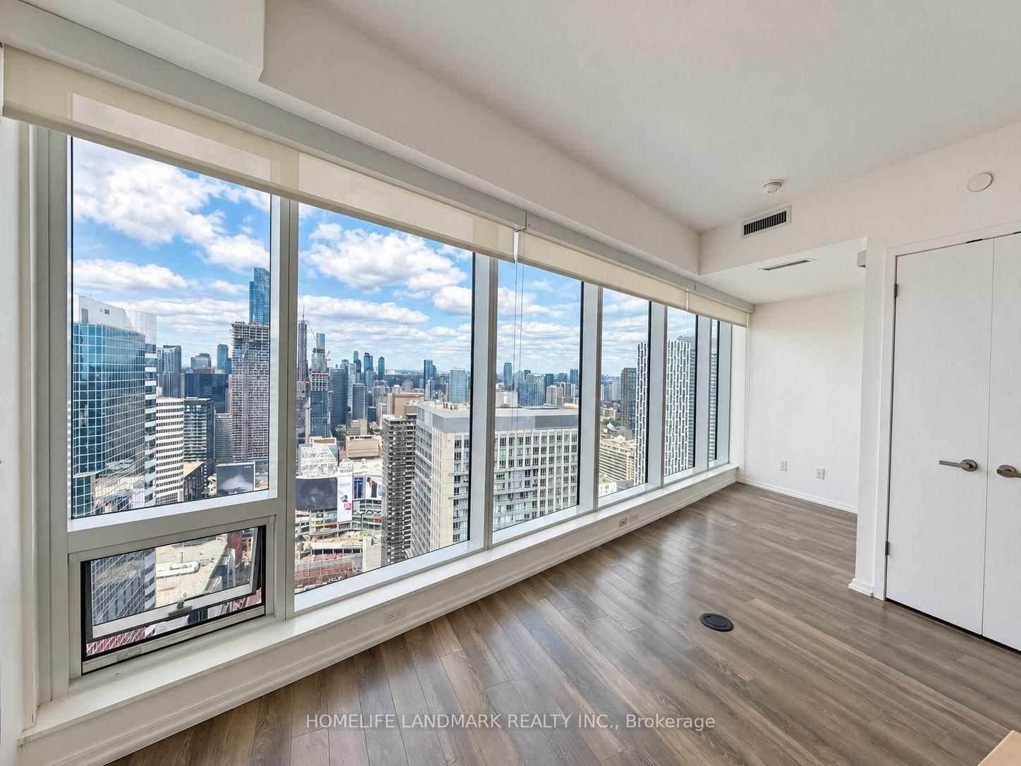 197 Yonge Street • #4213 • Toronto, ON photo 9