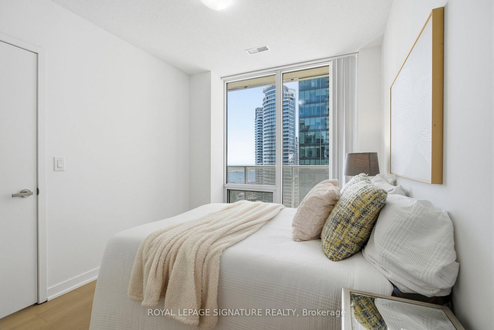 88 Harbour Street • #1710 • Toronto, ON photo 17