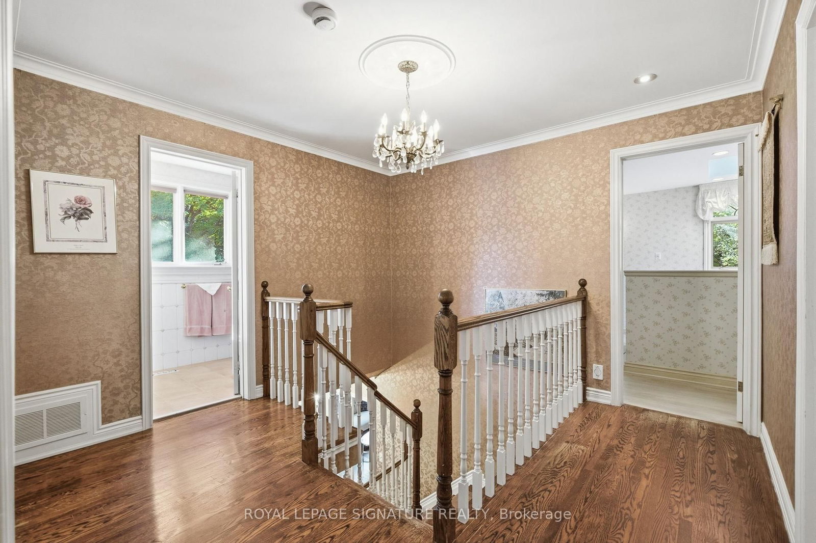 20 Wellesbourne Crescent • Toronto, ON photo 18