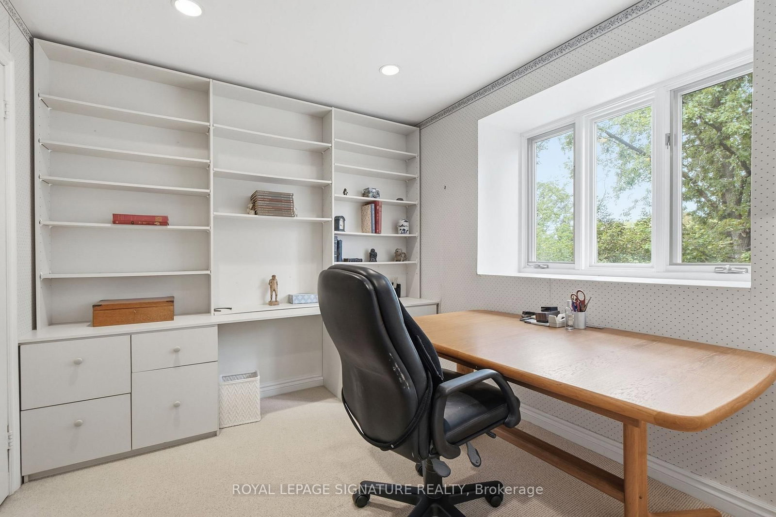 20 Wellesbourne Crescent • Toronto, ON photo 32