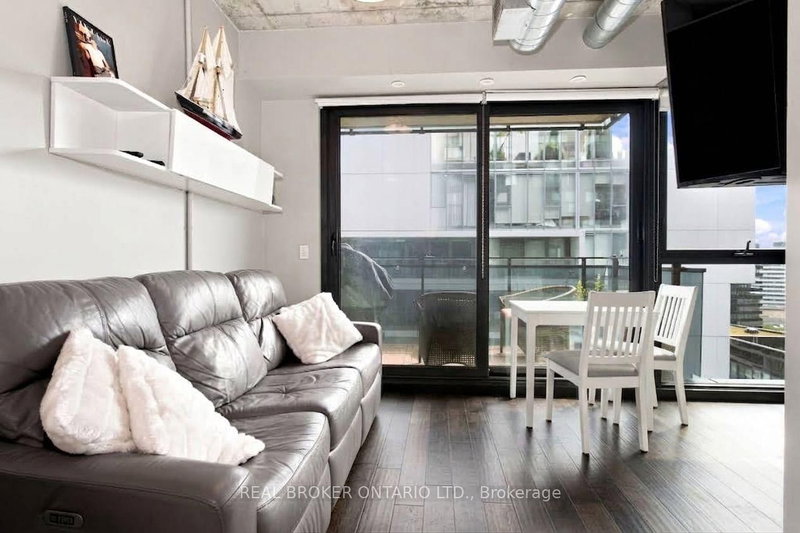 1206 - 51 Trolley Crescent