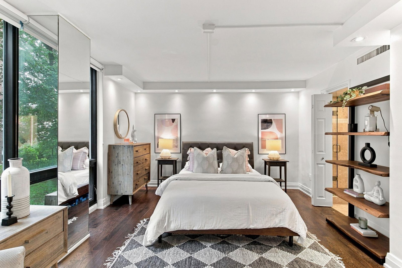 70 Montclair Avenue • #203 • Toronto, ON photo 27