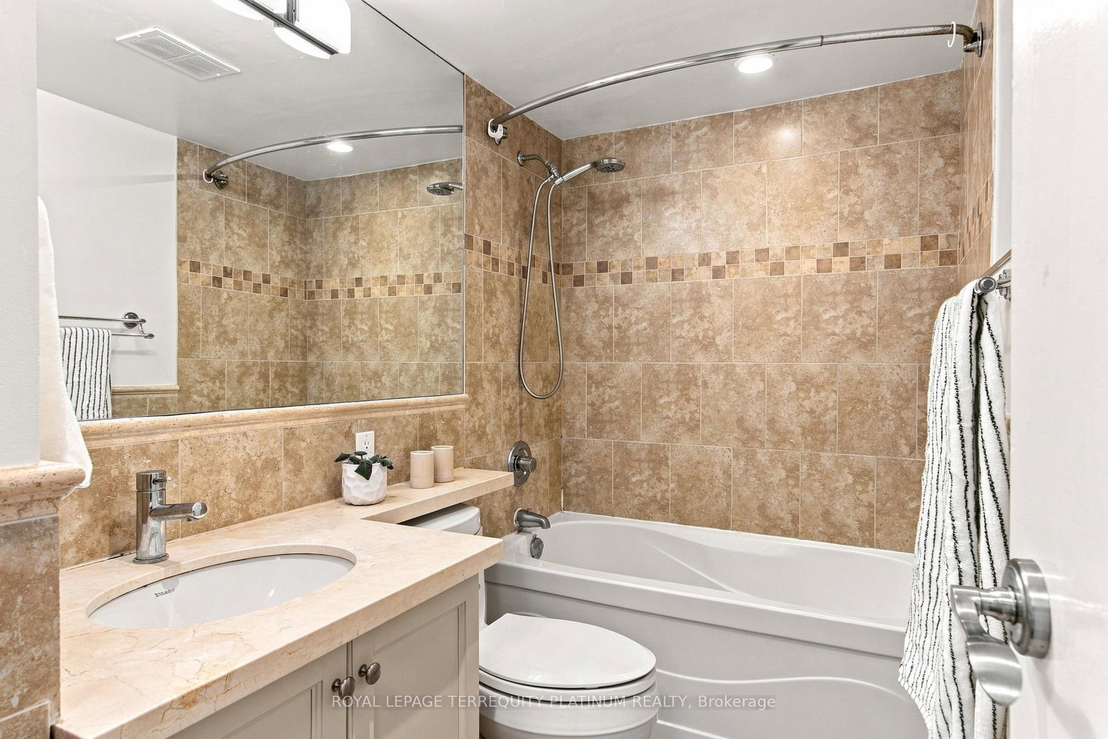 70 Montclair Avenue • #203 • Toronto, ON photo 36