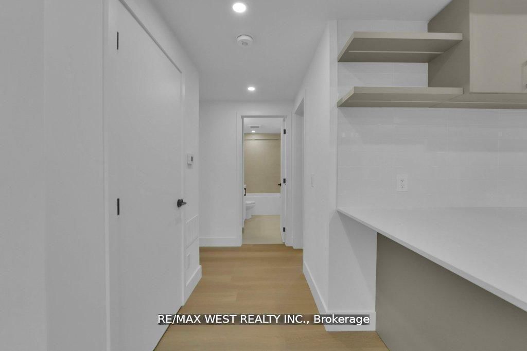 661 Winona Drive • Toronto, ON photo 26