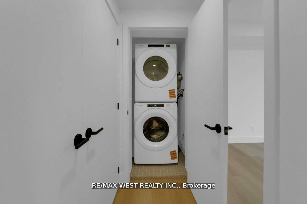 661 Winona Drive • Toronto, ON photo 35