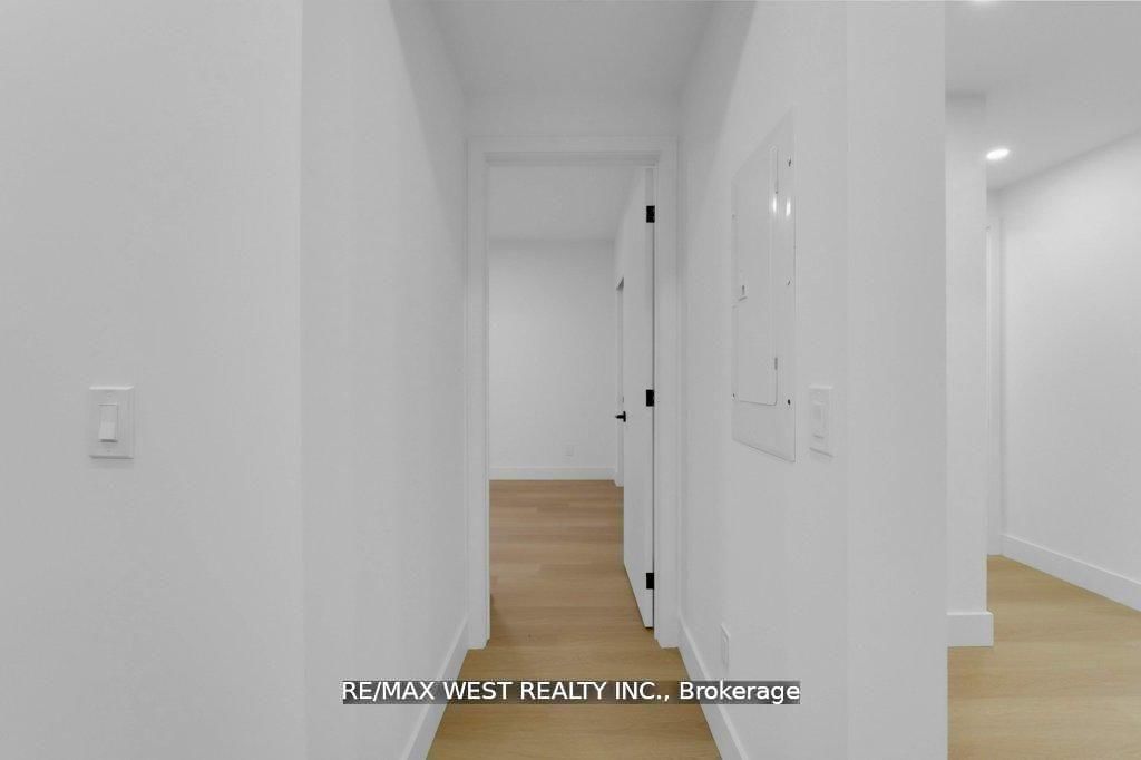 661 Winona Drive • Toronto, ON photo 42