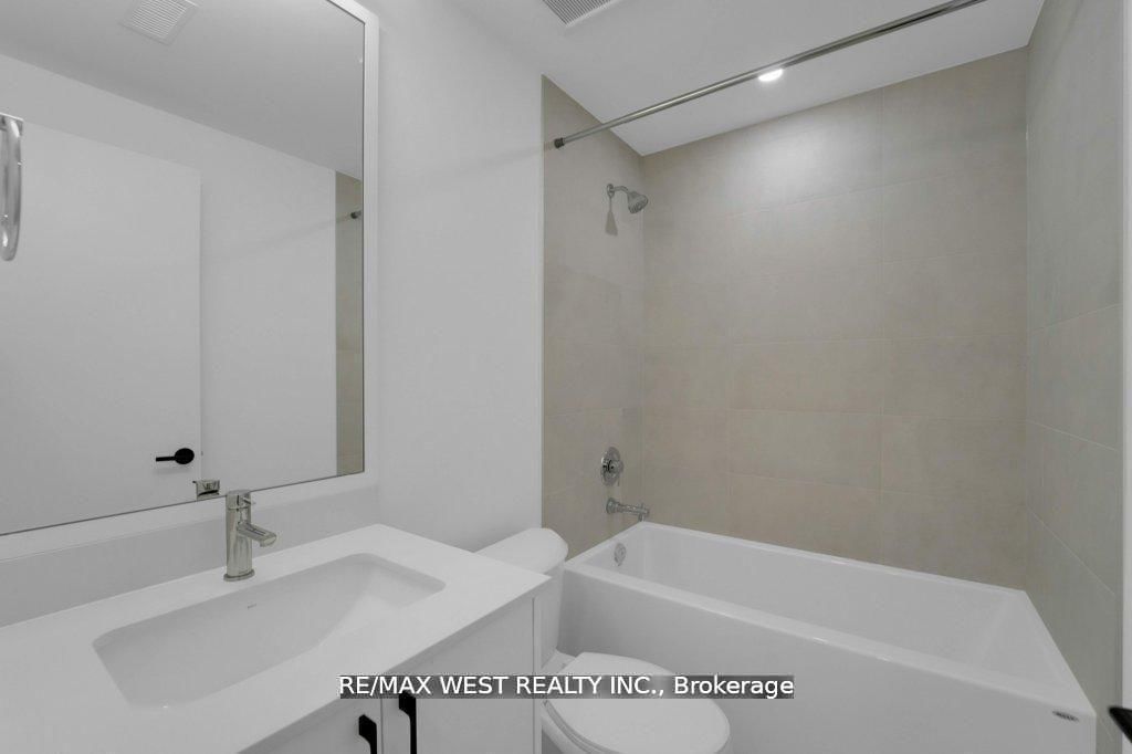 661 Winona Drive • Toronto, ON photo 45