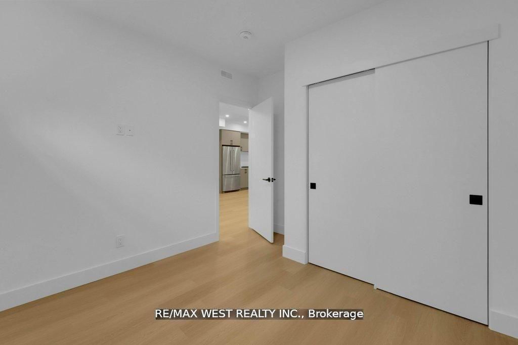 661 Winona Drive • Toronto, ON photo 46