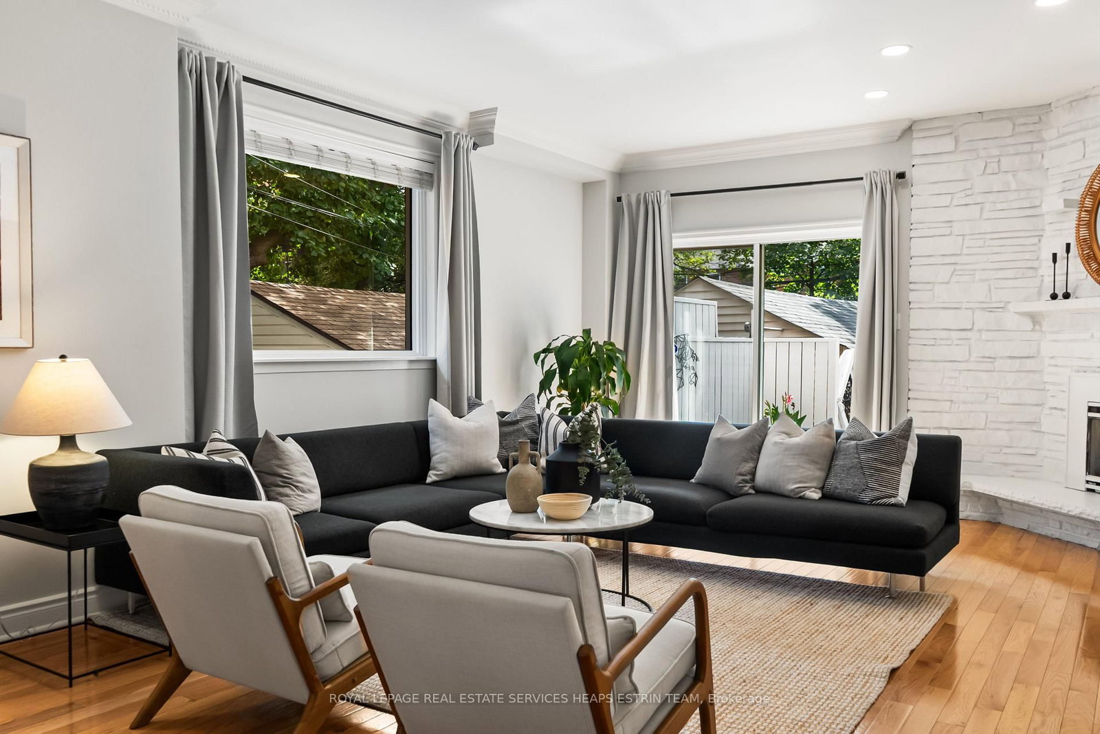 253 Donlea Drive • Toronto, ON photo 15