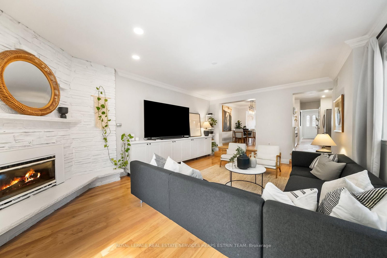253 Donlea Drive • Toronto, ON photo 16