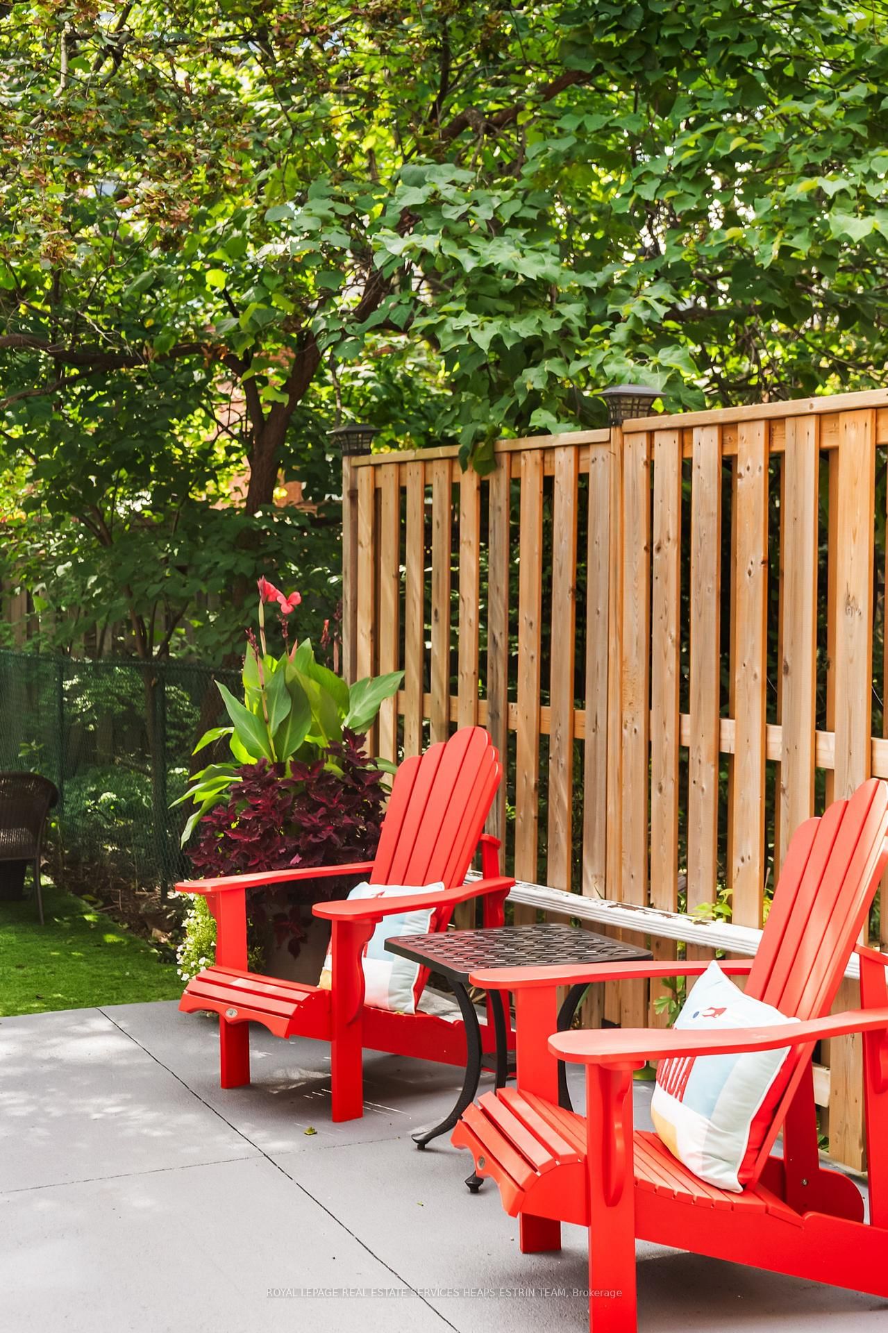 253 Donlea Drive • Toronto, ON photo 36