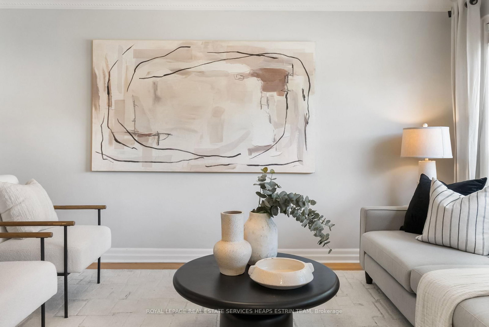 253 Donlea Drive • Toronto, ON photo 5