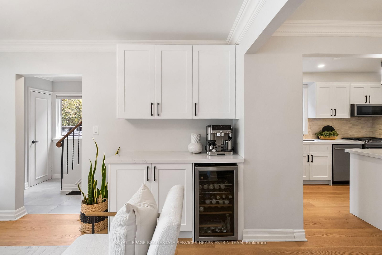 253 Donlea Drive • Toronto, ON photo 6