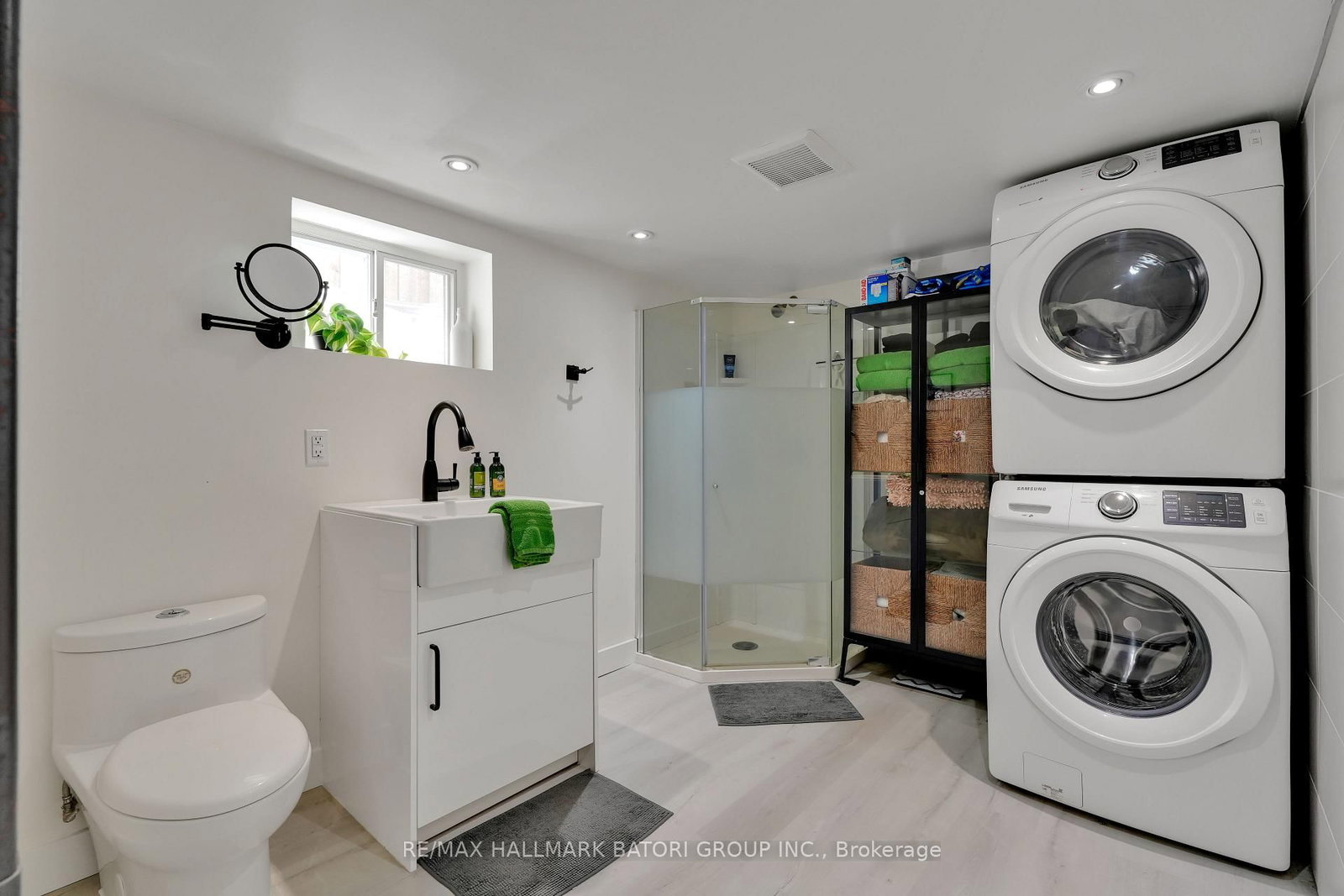 255 Blythwood Road • Toronto, ON photo 24