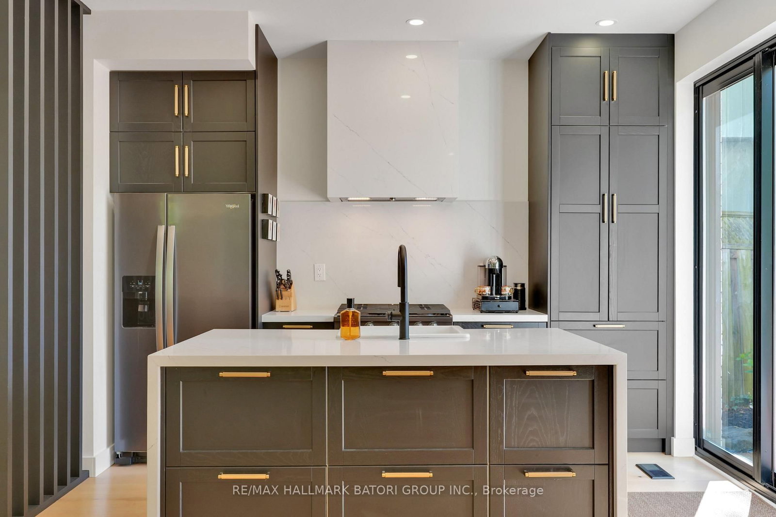 255 Blythwood Road • Toronto, ON photo 8